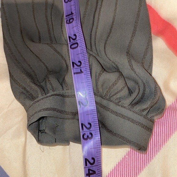 APT. 9 Army green sheer  long sleeve blouse L - Picture 7 of 11